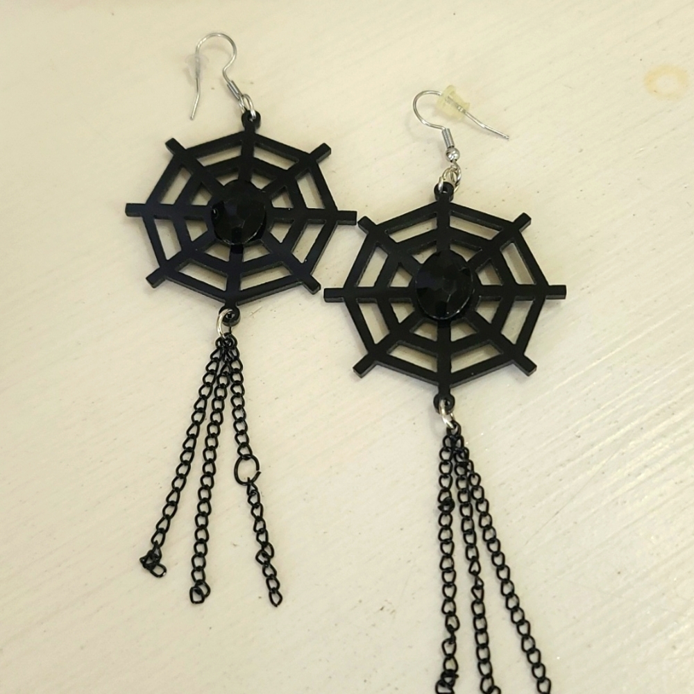 Cobweb earrings NWT - Long rhinestone black acrylic metal dangle earrings